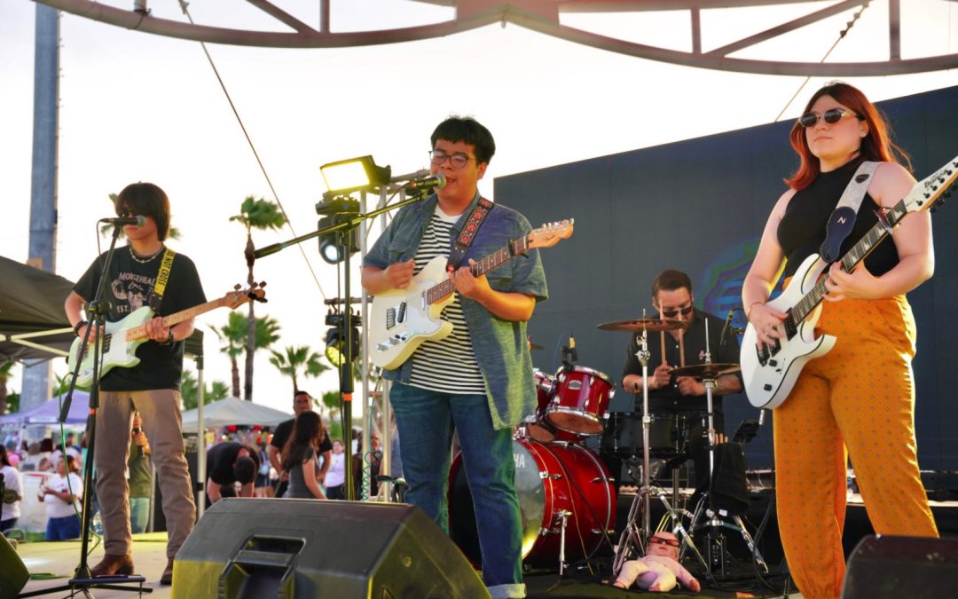 Vibra el Laguito con jóvenes, bandas locales y espíritu rockero