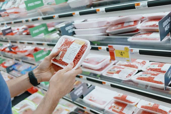 Golpea al bolsillo el alza en precios de la carne de res en Estados Unidos