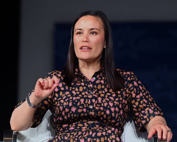 Remueve alcaldesa de San Antonio a su director de comunicación