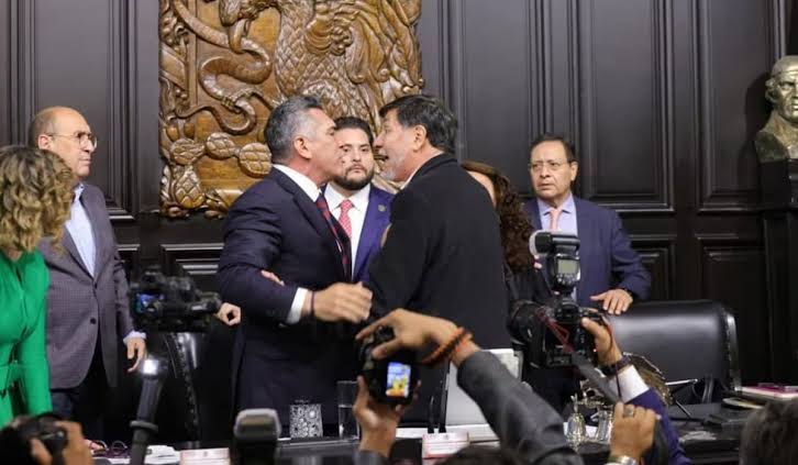 Llama a la civilidad el PVEM tras enfrentamiento en el Senado