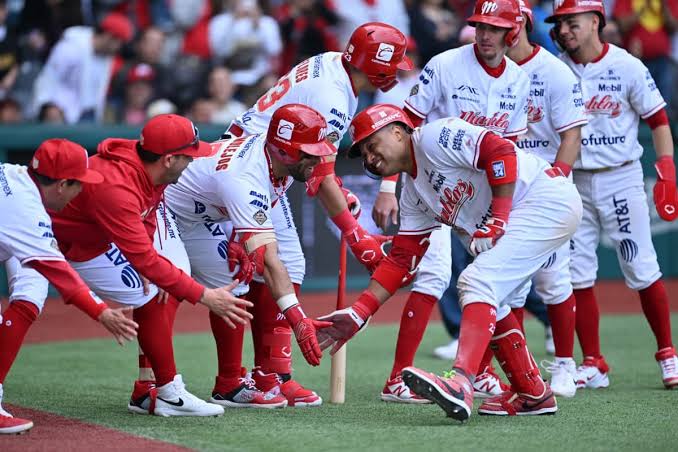 Arrancan Piratas de Campeche la Final de Zona Sur frente a Diablos Rojos