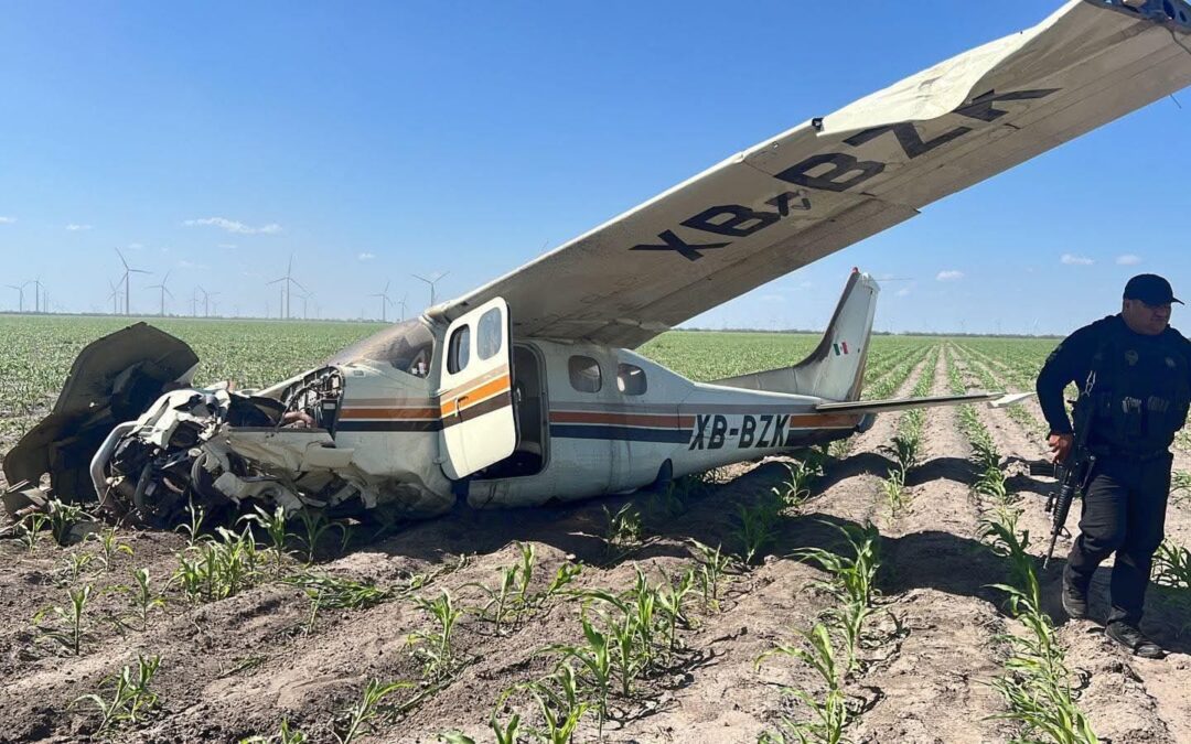 Se desploma avioneta en carretera Reynosa–San Fernando