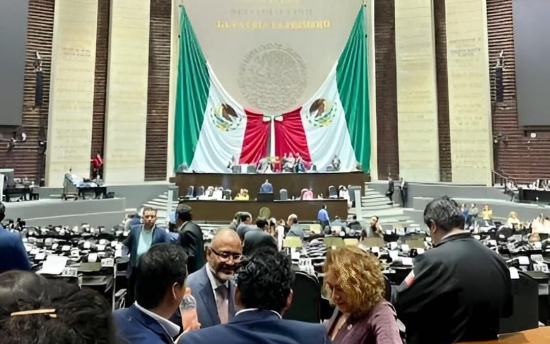 Chocan PAN y Morena en disputa por Mesa Directiva en San Lázaro