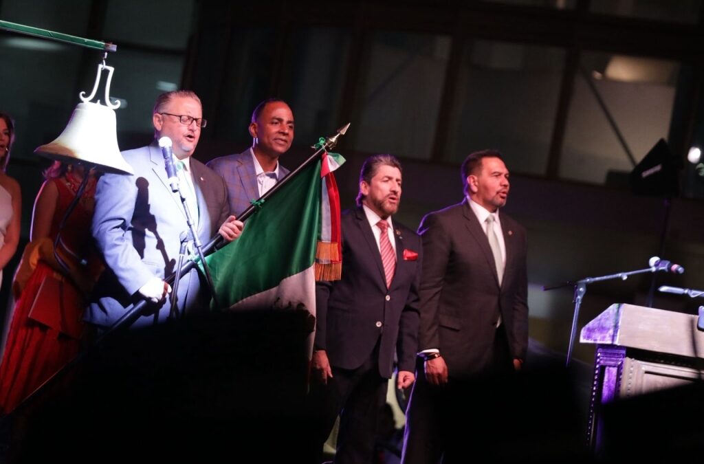 Celebran Grito con restricciones en EE.UU., pero espíritu mexicano no se apaga