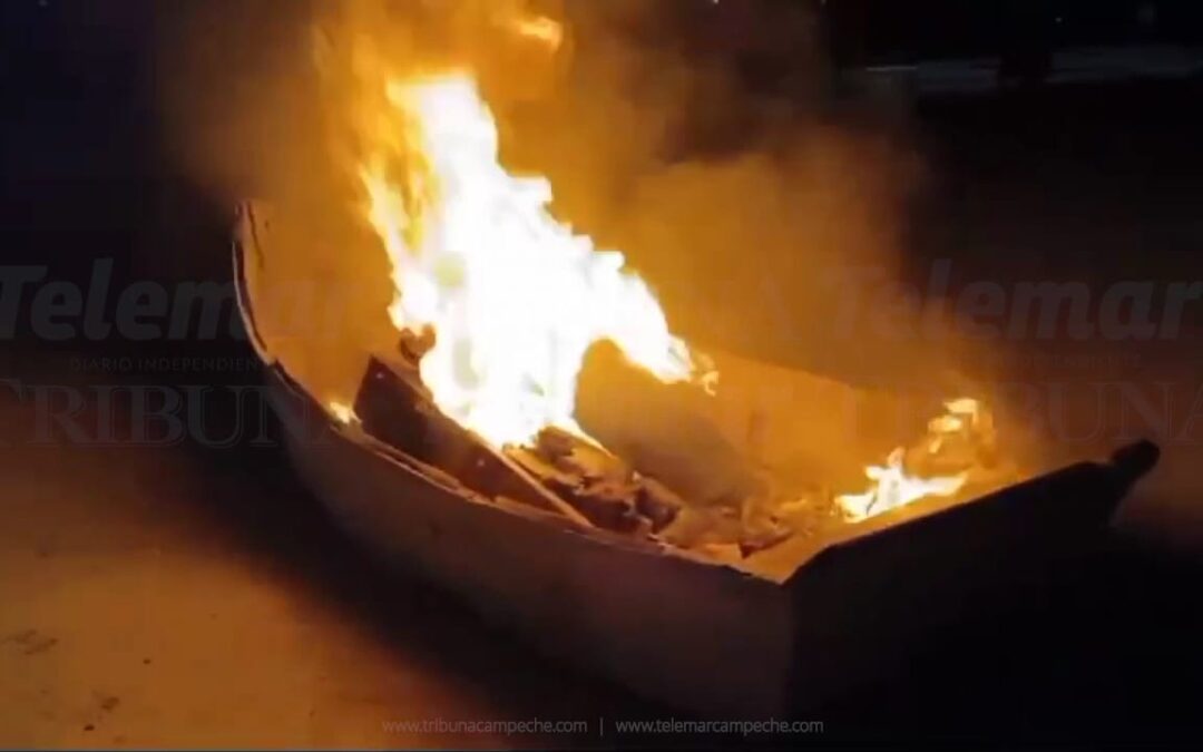 Queman lanchas habitantes de Isla Arena por depredación