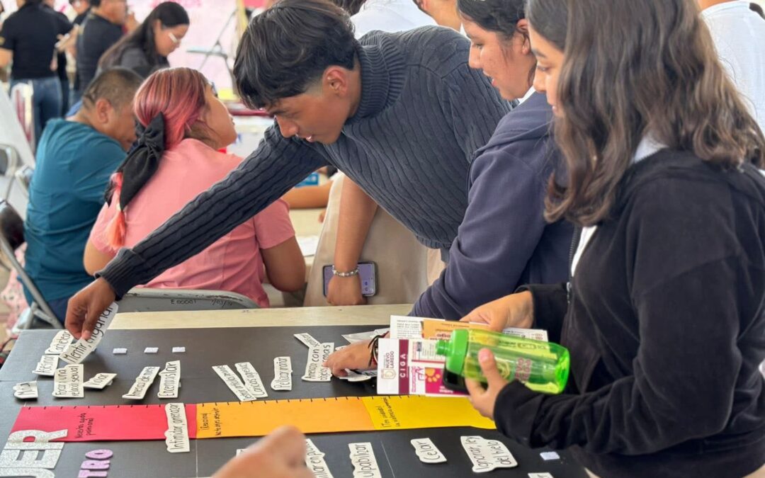 Acercan programas a jóvenes del poniente con la Brigada de Contacto Joven