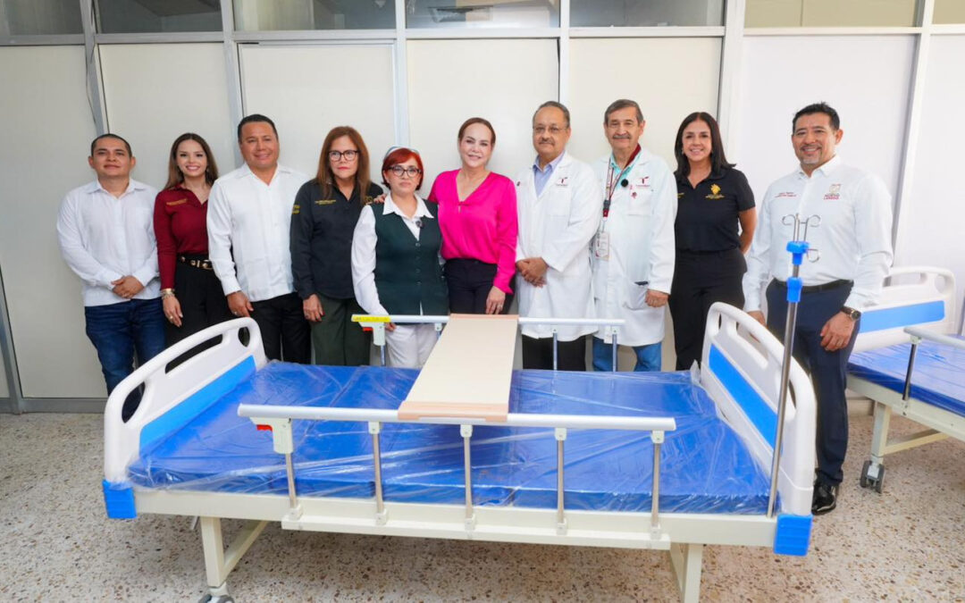 Fortalece Carmen Lilia servicios médicos con camas en IMSS y Hospital General