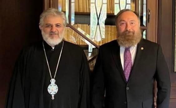 Fortalecen lazos diplomáticos y religiosos