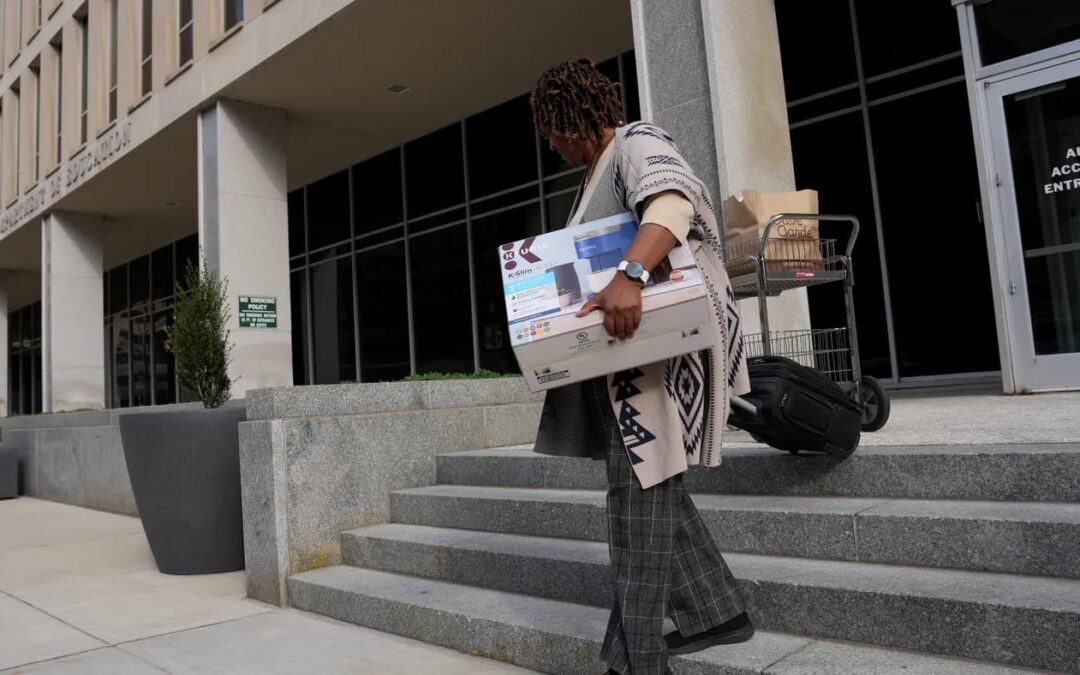 Inician «corridas» en el Departamento de Educación y provocan crisis