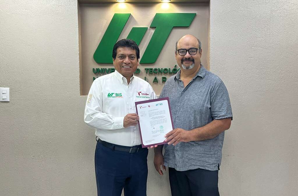 Fortalece UT Nuevo Laredo plantilla docente con entrega de nombramientos de tiempo completo