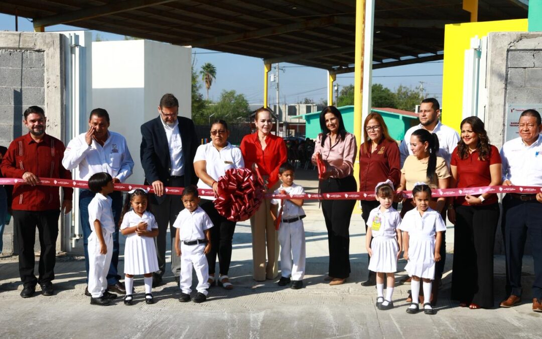 Refrenda alcaldesa Carmen Lilia Canturosas compromiso con la educación