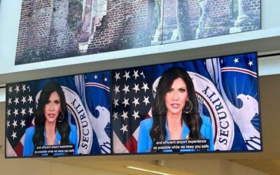 Rechazan aeropuertos proyectar video de secretaria Kristi Noem