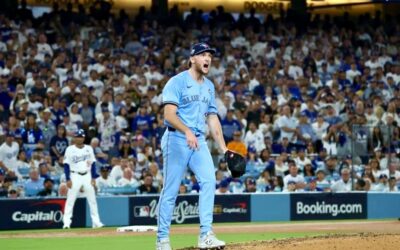 Se colocan Azulejos a un triunfo de la gloria