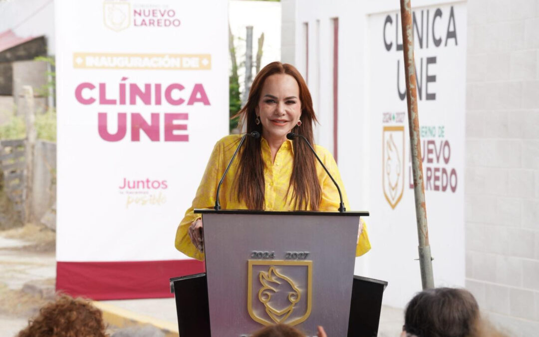 Impulsa alcaldesa jornada integral de vacunación en Clínicas UNE