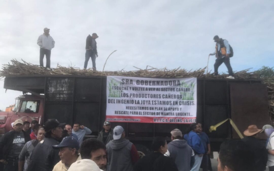 Desata bloqueo en puente Champotón caos carretero entre Ciudad del Carmen y Campeche