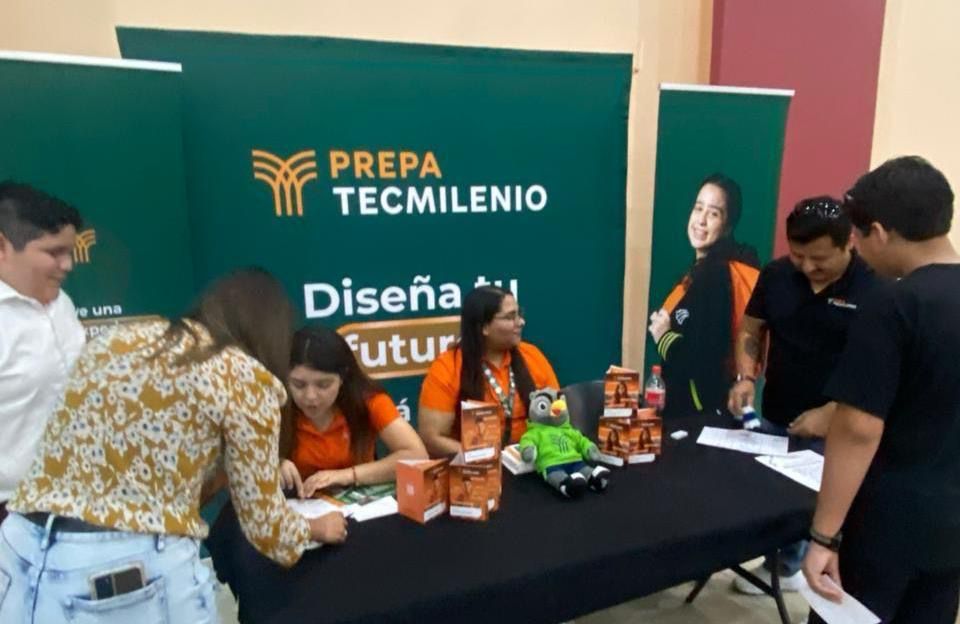 Ofrece SET la Feria Vocacional de Educación Media Superior