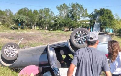 Sufre Secretaria Volcadura en Carretera Victoria–Monterrey