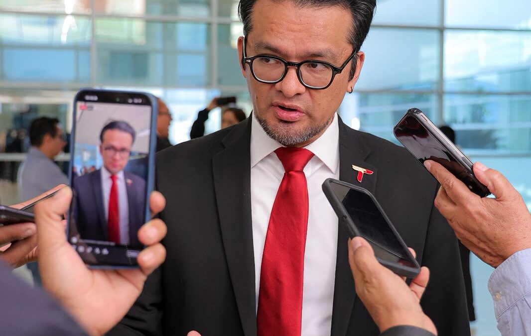 Impulsarán SEDENER y Grupo Jaguar Becas a Estudiantes Tamaulipecos