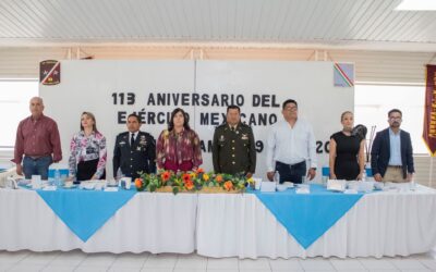 Brinda Ernestina Perales Respaldo Institucional al Ejército en su 113 Aniversario