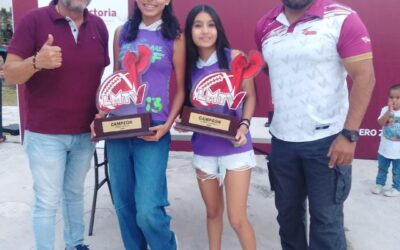 Reciben Trofeos Campeones de Tochito Victoria.