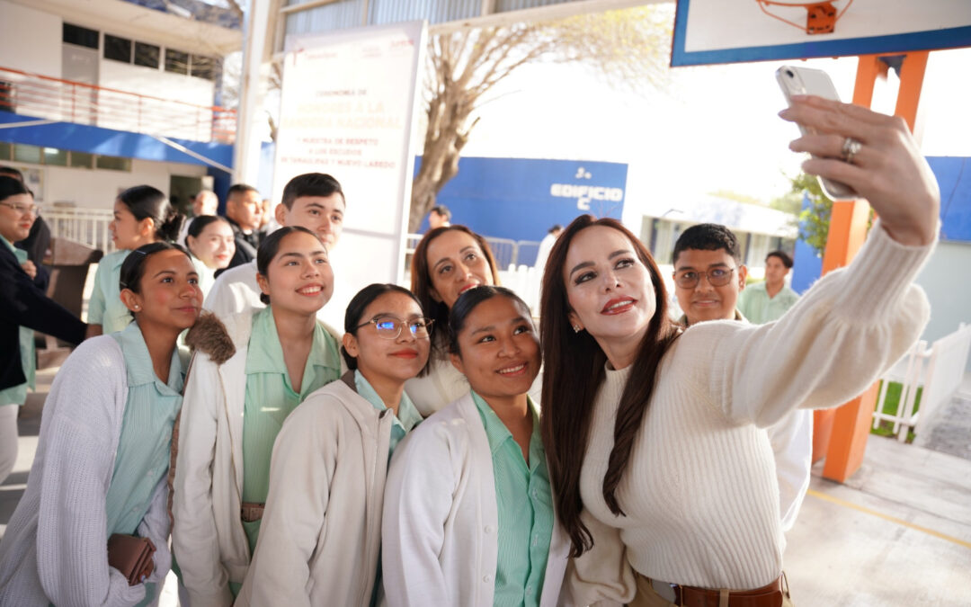 Reconocen Liderazgo Educativo de Carmen Lilia Canturosas con Nombramiento Honorífico