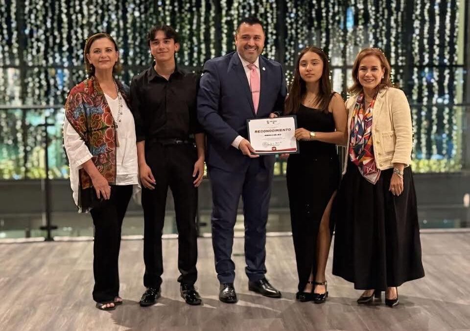 Celebró Museo del Ferrocarril de Reynosa Serenata Entre Rieles