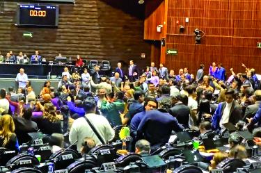 Reforma Electoral; Oposición Advierte Riesgos de Control Político