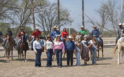Encabeza Ernestina Perales Cabalgata por 277 Aniversario de Camargo