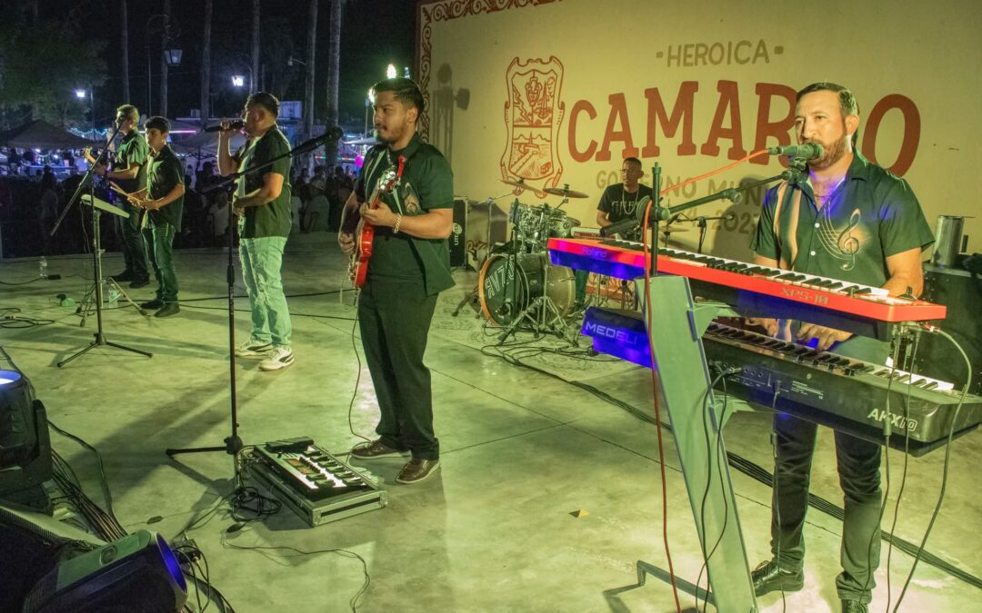 Reconocen Familias Éxito en Celebraciones por Aniversario de Camargo