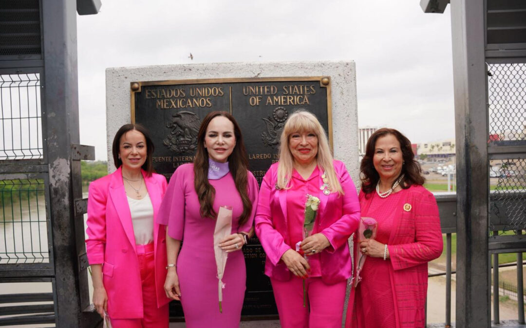Caminan Mujeres de los Dos Laredos Por el Día Internacional de la Mujer