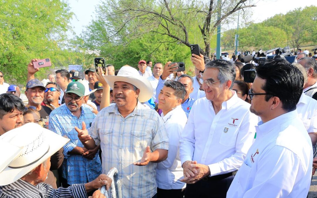 Reconocen Ejidatarios de Llera Respaldo de Américo Ante Problemática con Empresa Eólica