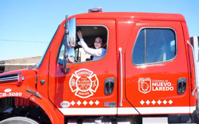 Entrega Carmen Lilia Canturosas Unidades a Protección Civil y Bomberos