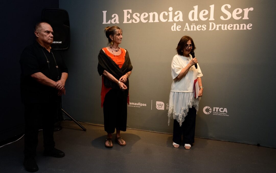 Inaugura ITCA “La esencia del ser”, de Añes Druenne