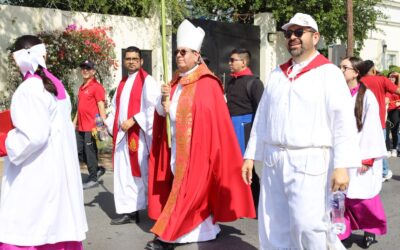 Reúne Marcha Juvenil a cientos en Diócesis de Nuevo Laredo por Domingo de Ramos