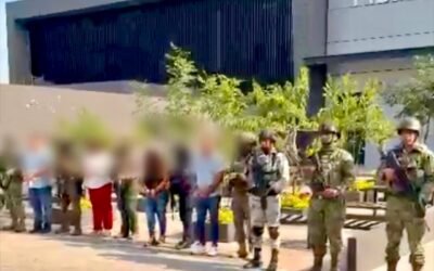 Ejecutan “Operativo Enjambre” y Detienen  a Funcionarios