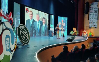 Sacude Alberto Peláez Jóvenes Conciencias con su Conferencia