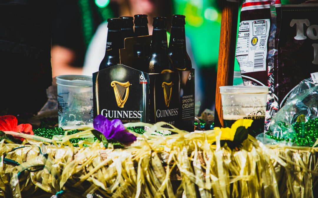 Celebra Mundo Día de San Patricio con Tradición Irlandesa