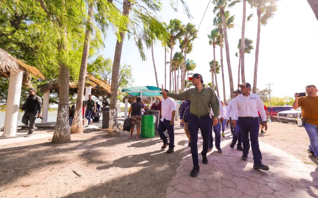 Dialogó Carlos Peña Ortiz con Familias en La Playita de Reynosa