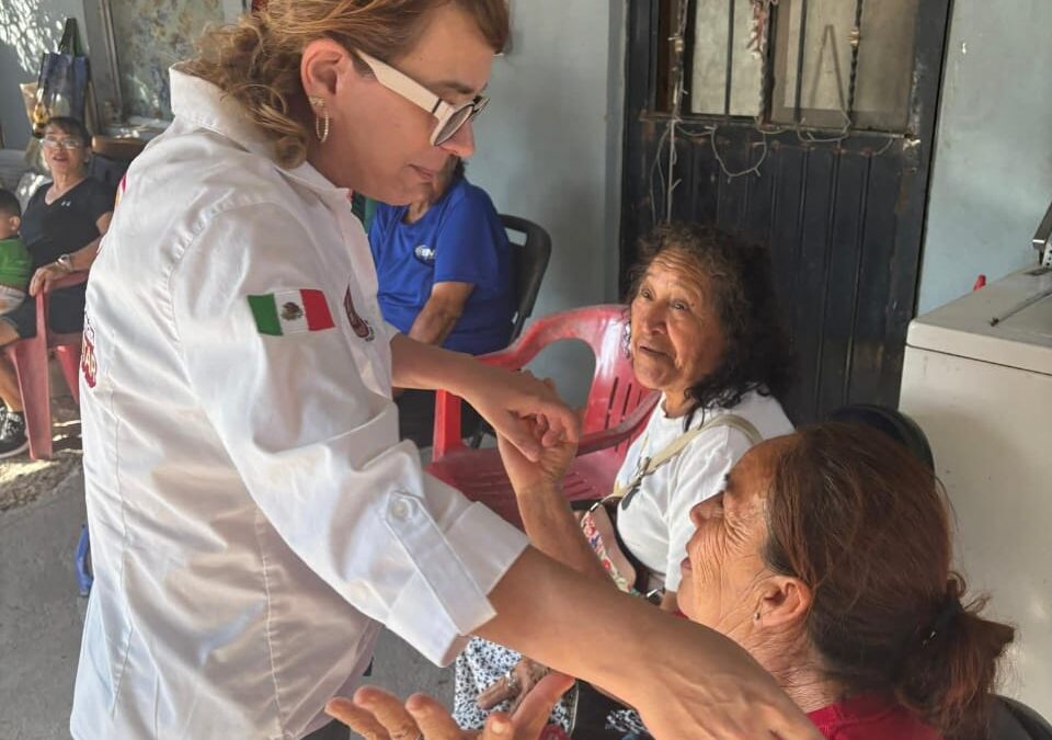 Escucha Magaly Deándar a Familias y Refuerza Trabajo en Territorio