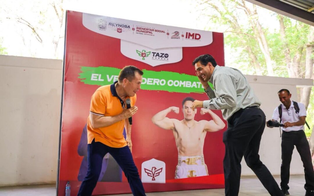 Se Sube Carlos Peña Ortiz al Ring con Julio Cesar Chávez