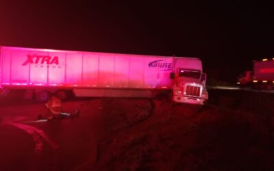Muere Operador Calcinado Tras Choque e Incendio de Tráileres