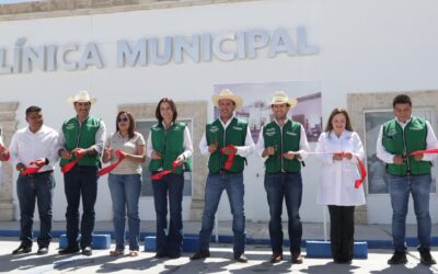 Entrega Parras  Coahuila Clínica Renovada y Fortalece Atención Médica