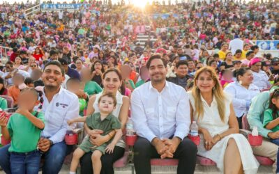 Presentó Carlos Peña Ortiz Show de Luli Pampín Ante Multitud
