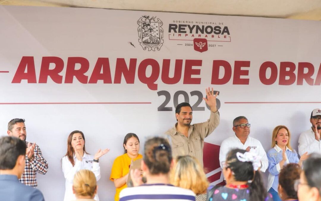 Pusieron en Marcha Carlos Peña Ortiz y Familias Construcción de Cancha de Futbol