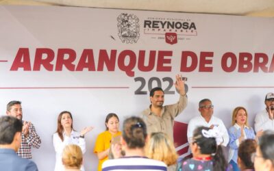 Pusieron en Marcha Carlos Peña Ortiz y Familias Construcción de Cancha de Futbol