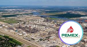 Derrama Pemex Diésel en Canal de Navegación  en Houston