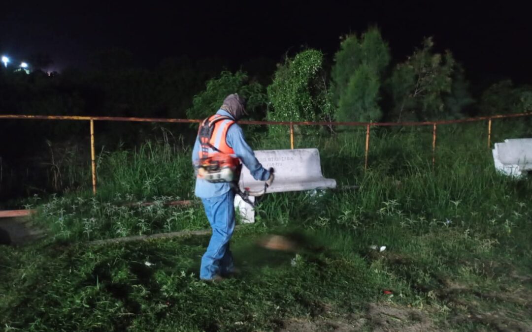 Refuerza Ernestina Perales Acciones de Fumigación y Limpieza en Camargo