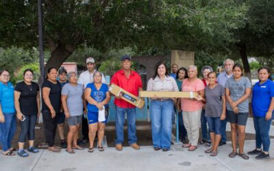 Entrega Ernestina Perales Equipo Hidráulico Para Restablecer Agua en Puertecitos