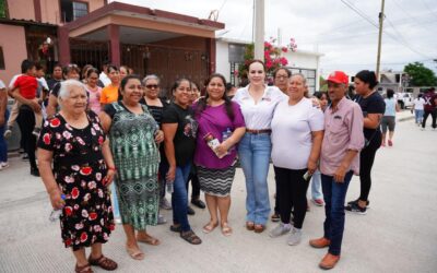 Entrega Carmen Lilia Canturosas calles pavimentadas en el poniente de Nuevo Laredo