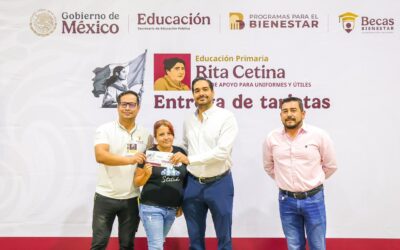 Encabezó Carlos Peña Ortiz entrega de tarjetas de Beca Rita Cetina
